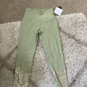 Beyond yoga leggings